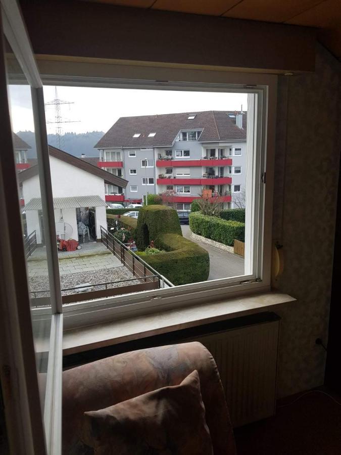 Sonnige Ruhige Dachzimmer Inkl Wifi Plus Kaffee Mit Wg Dusche Und Neuer Kueche Lörrach Exterior foto